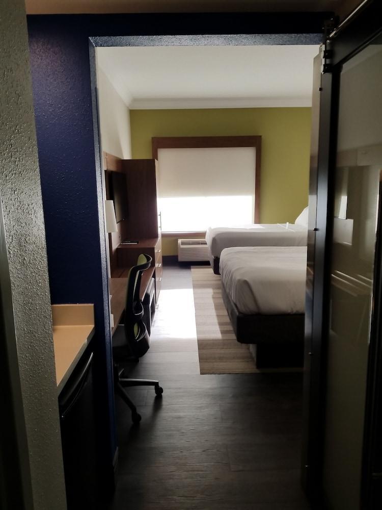 Holiday Inn Express Columbia Ne - Fort Jackson Екстериор снимка