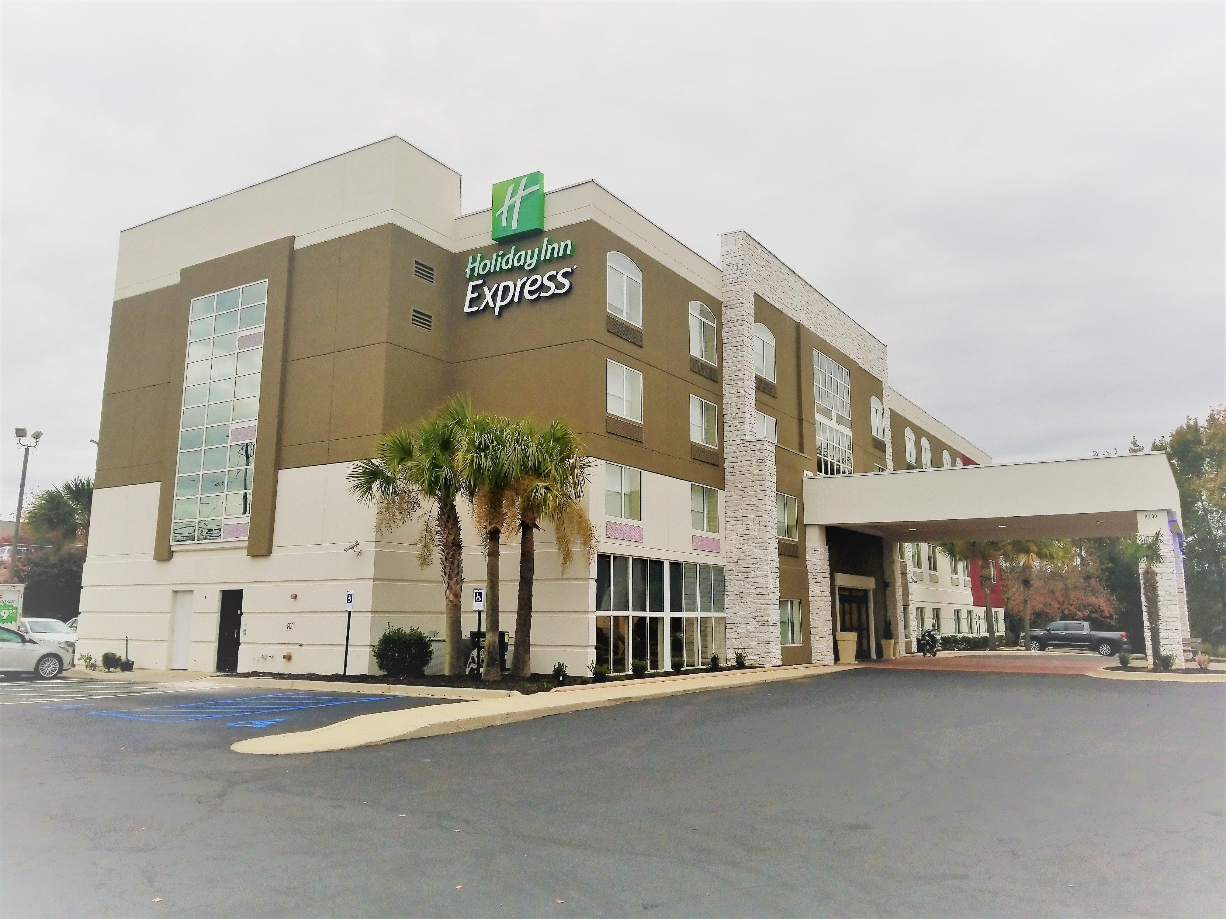 Holiday Inn Express Columbia Ne - Fort Jackson Екстериор снимка
