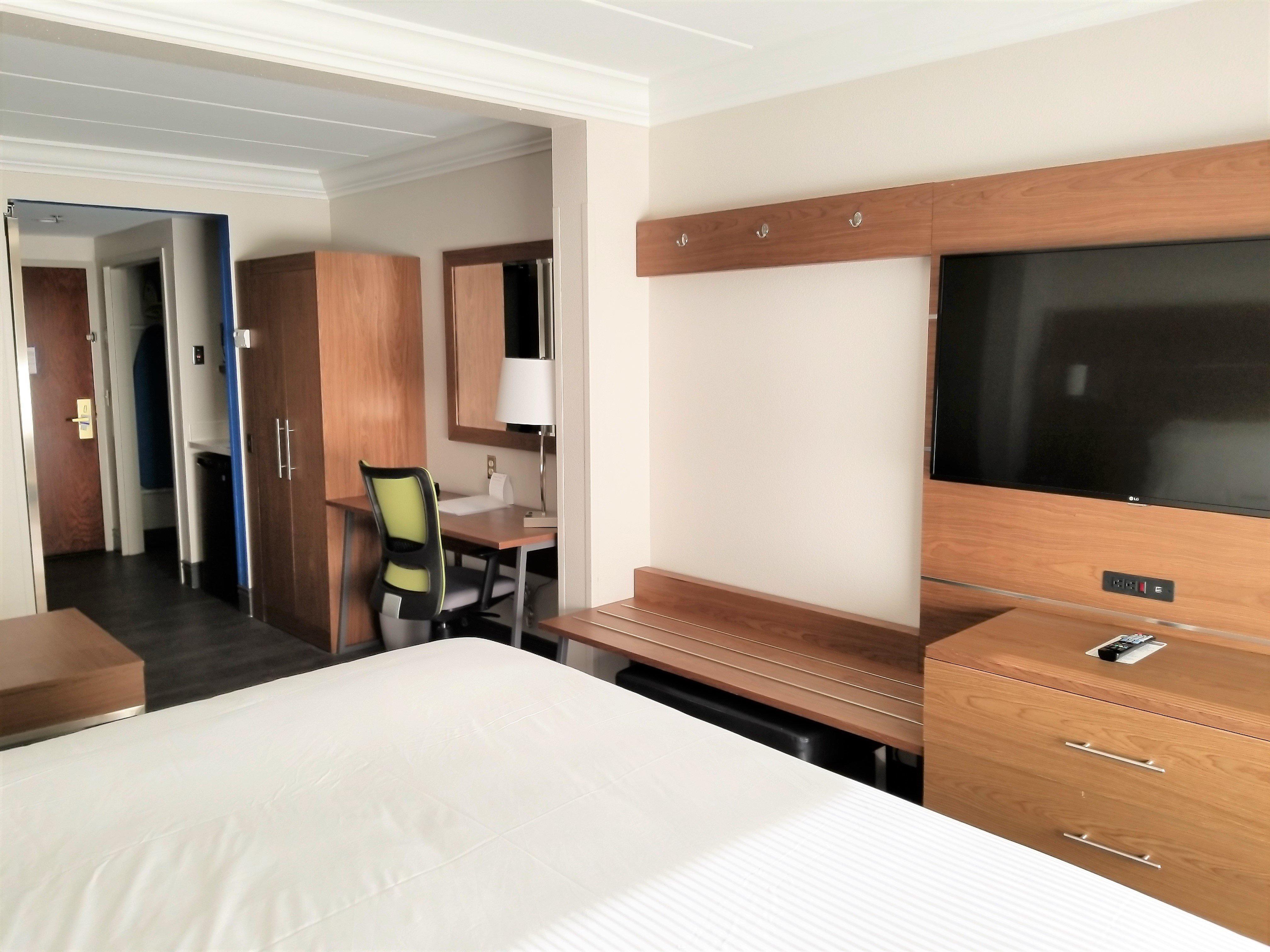 Holiday Inn Express Columbia Ne - Fort Jackson Екстериор снимка