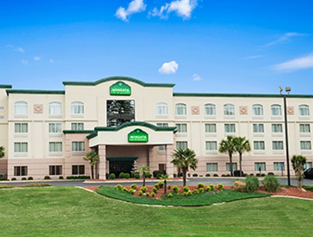 Holiday Inn Express Columbia Ne - Fort Jackson Екстериор снимка